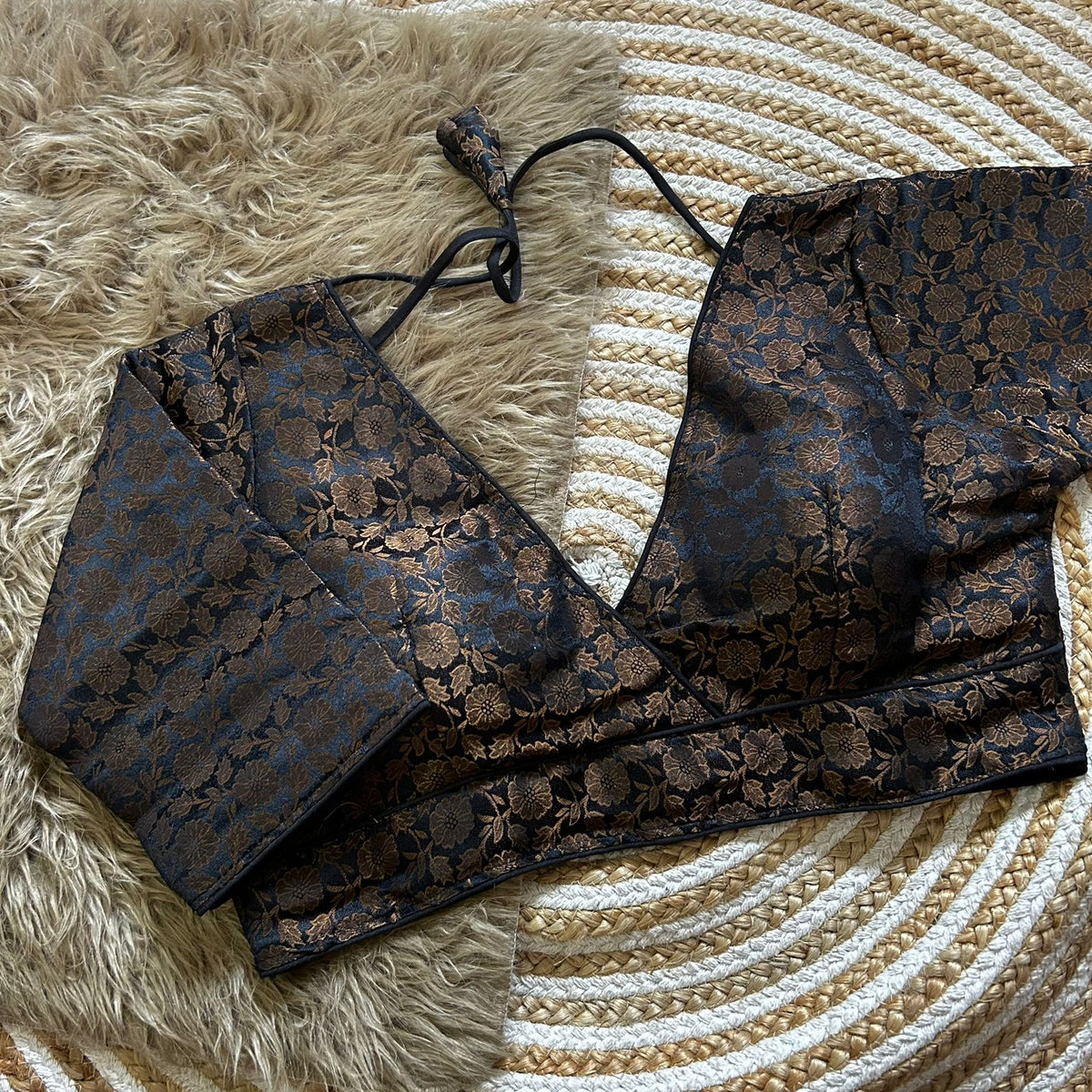 Deepneck Blouse