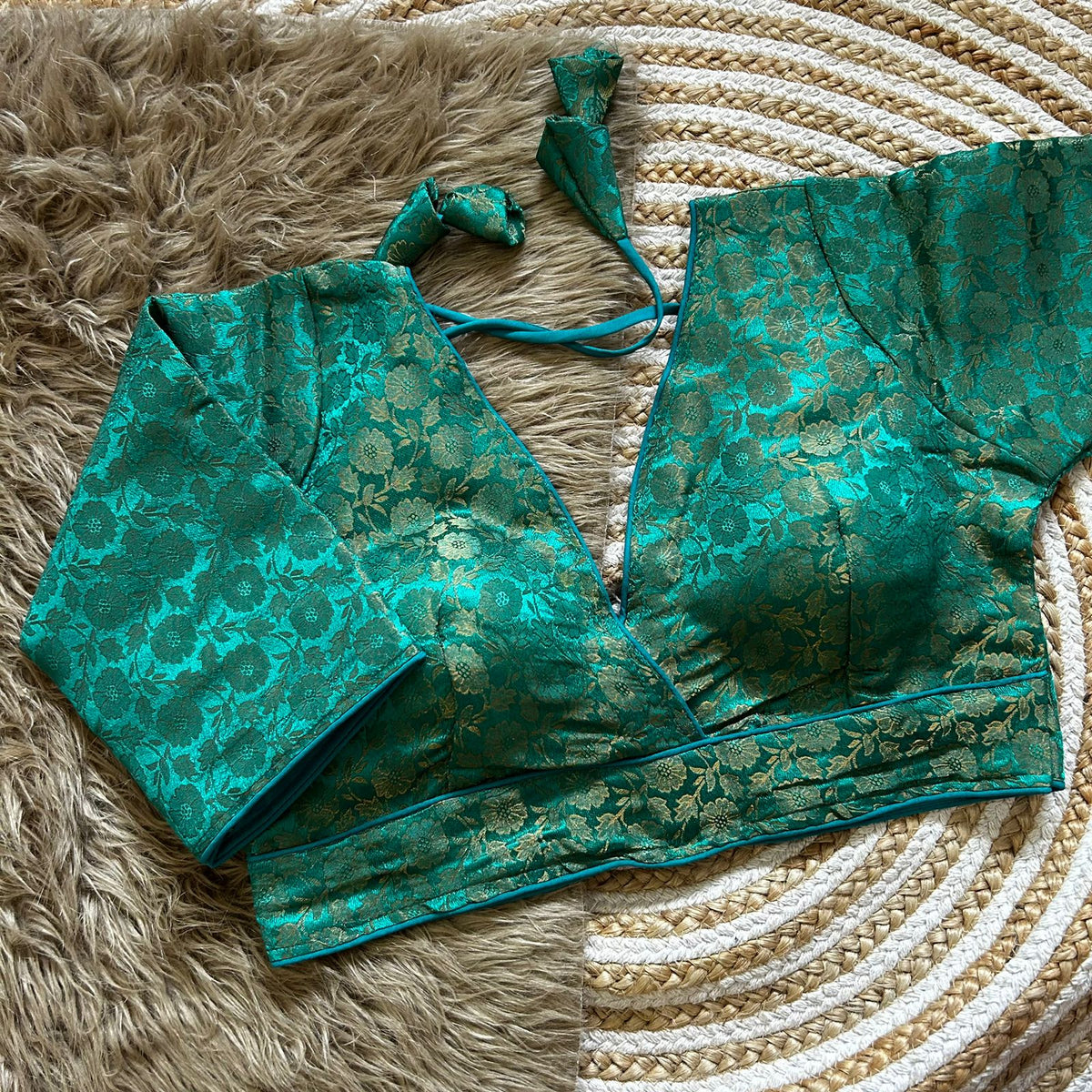Deepneck Blouse